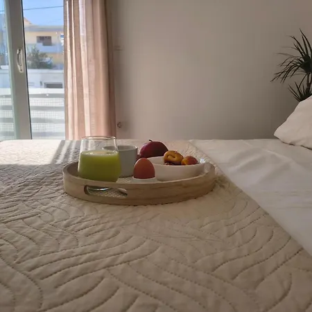 Rodini Ylia - Maisonette With Yard