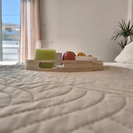 Rodini Ylia - Maisonette With Yard Apartment *