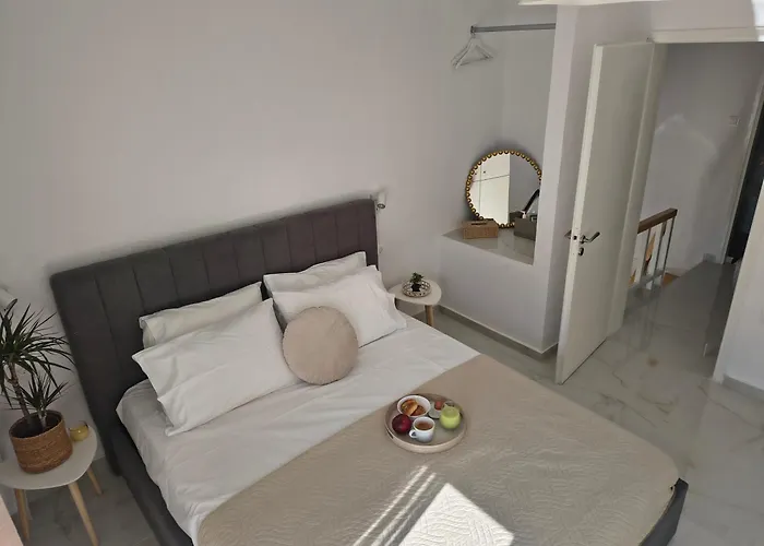 Rodini Ylia - Maisonette With Yard Apartman