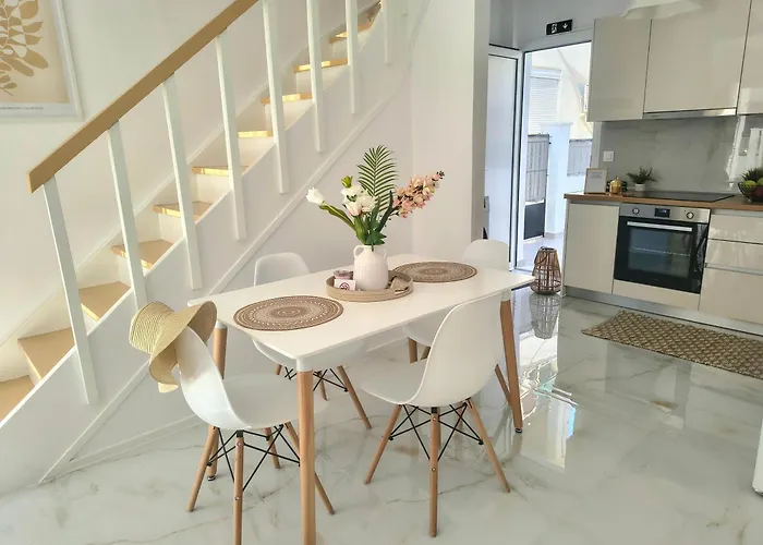 Rodini Ylia - Maisonette With Yard Apartman